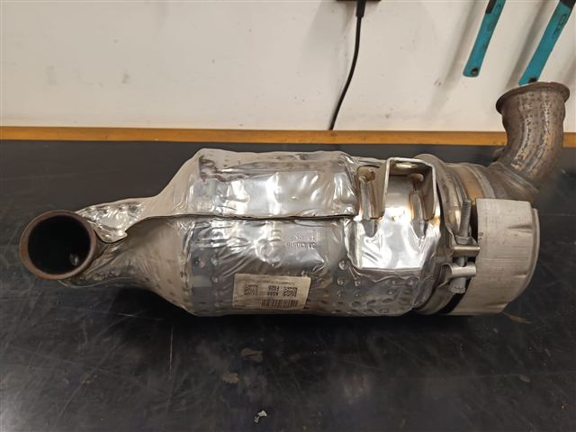 Peugeot 308 – Vymontovaný filtr DPF